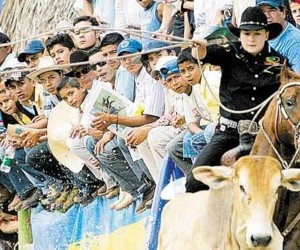 World Cowgirl Contest. Source:  contactollanos.com